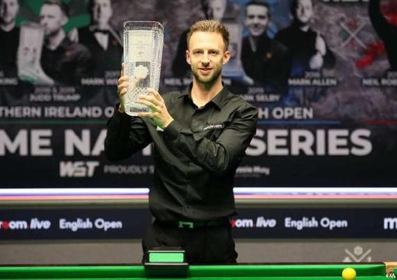 展现出了满 展现出了满